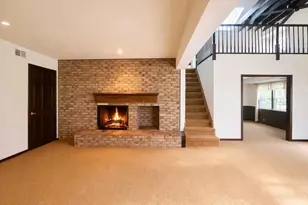 255 Double Creek Pkwy, Freehold, NJ 07728 - Photo 9