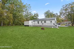 393 E Millstream Rd, Cream Ridge, NJ 08514 - Photo 29