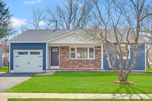 3 Pembroke Ln, Toms River Township, NJ 08757 - Photo 3