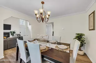 2202 Buckingham Cir, Middletown, NJ 07748 - Photo 3