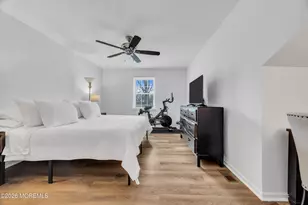 2202 Buckingham Cir, Middletown, NJ 07748 - Photo 9