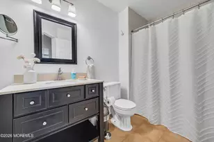 2202 Buckingham Cir, Middletown, NJ 07748 - Photo 13