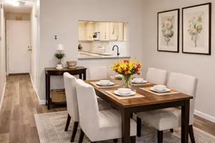 240 Medford Ct, Manalapan Township, NJ 07726 - Photo 3