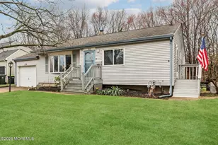 42 Parkview Dr, Hazlet Township, NJ 07730 - Photo 1