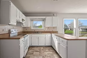 57 Liberta Dr, Toms River Township, NJ 08757 - Photo 9