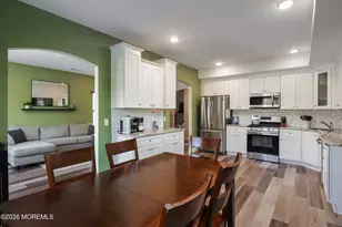 31 Emily Ct, Hazlet Township, NJ 07730 - Photo 3