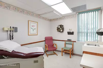 410 Coventry Drive, Lopatcong Township, NJ 08865 - Photo 11