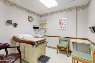 410 Coventry Drive, Lopatcong Township, NJ 08865 - Photo 13