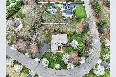 61 Lions Court, Freehold, NJ 07728 - Photo 45