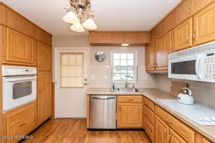 946 Aberdeen Dr, Lakewood, NJ 08701 - Photo 11