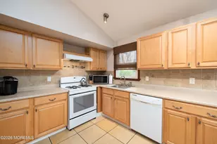 524 Driscol Dr, Brick, NJ 08724 - Photo 17