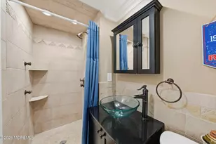 7 Annapolis Dr, Manalapan Township, NJ 07726 - Photo 35