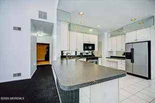 17 Umberland Pl, Monroe Township, NJ 08831 - Photo 11