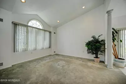 17 Umberland Place, Monroe Township, NJ 08831 - Photo 5