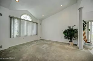 17 Umberland Pl, Monroe Township, NJ 08831 - Photo 5