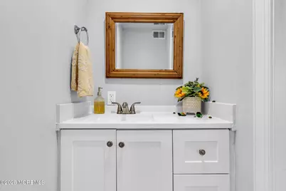 38 E Sunset Avenue E, Red Bank, NJ 07701 - Photo 19