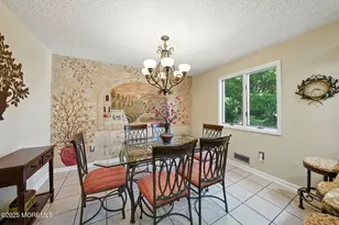 511 Burlington Rd, Freehold, NJ 07728 - Photo 15