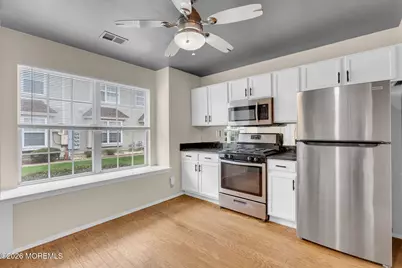 63 Dover Court, Tinton Falls, NJ 07712 - Photo 9