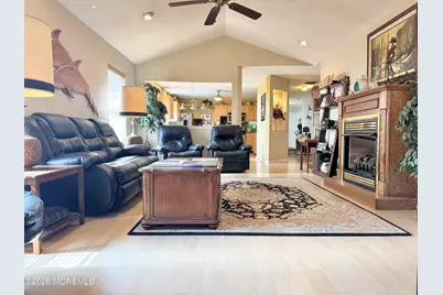 27 Rosewood Drive, Lakewood, NJ 08701 - Photo 9