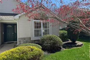 27 Rosewood Dr, Lakewood, NJ 08701 - Photo 5