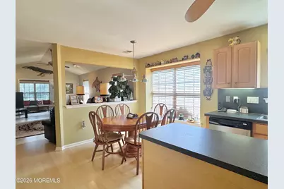 27 Rosewood Drive, Lakewood, NJ 08701 - Photo 21