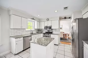 17 Sun Hollow Rd, Howell Township, NJ 07731 - Photo 9