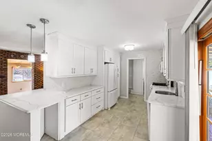 1020 Crystal Dr, Toms River Township, NJ 08753 - Photo 9