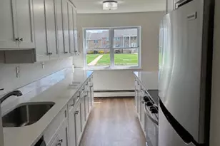 35 Manchester Ct, Freehold, NJ 07728 - Photo 11