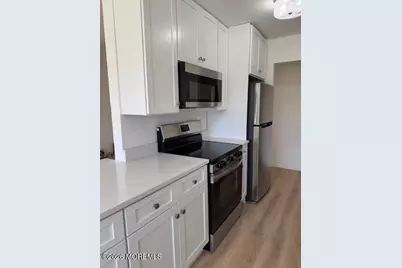 35 Manchester Court #D, Freehold, NJ 07728 - Photo 9