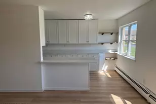 35 Manchester Ct, Freehold, NJ 07728 - Photo 5