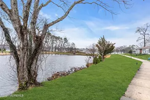 108 Edinburgh Ln, Lakewood, NJ 08701 - Photo 5