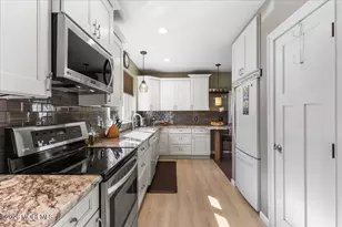 23 White Oak Dr, Colts Neck Township, NJ 07722 - Photo 31