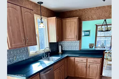 857 Monmouth Road, Cream Ridge, NJ 08514 - Photo 3