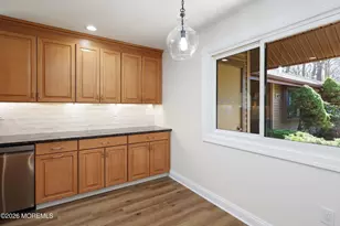 50 Hanover Ct, Red Bank, NJ 07701 - Photo 9