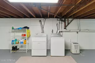 1103 Mohegan Rd, Wall Township, NJ 08736 - Photo 29