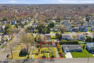 1103 Mohegan Rd, Wall Township, NJ 08736 - Photo 9