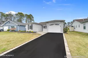 10 Vernon Ct, Brick, NJ 08724 - Photo 1