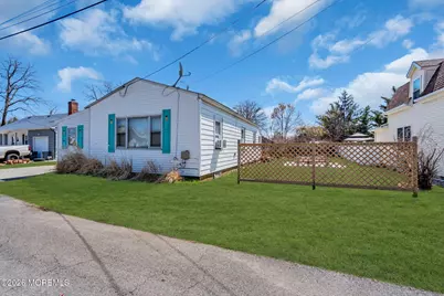 40 Frederick Place, Keansburg, NJ 07734 - Photo 3