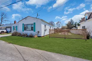 40 Frederick Pl, Keansburg, NJ 07734 - Photo 3