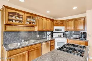 42 Riveredge Rd, Tinton Falls, NJ 07724 - Photo 15