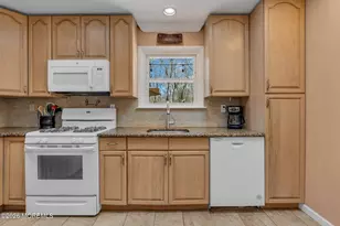 11 Partree Rd, Jackson, NJ 08527 - Photo 13