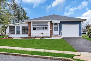 25 Gardenia Way, Toms River Township, NJ 08755 - Photo 1