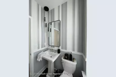 61 Bataan Avenue, Tinton Falls, NJ 07724 - Photo 5