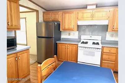 27 Pine Ridge Boulevard, Whiting, NJ 08759 - Photo 7