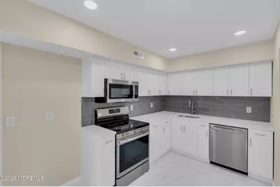 10 Maine Court #734, Matawan, NJ 07747 - Photo 5