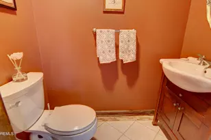 8 Sherman Ct, Manalapan Township, NJ 07726 - Photo 17