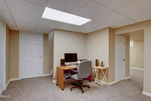 8 Sherman Ct, Manalapan Township, NJ 07726 - Photo 23