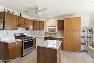 35 Noranda St, Toms River Township, NJ 08757 - Photo 5