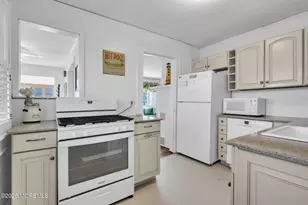 200 Washington Ave, Point Pleasant Beach, NJ 08742 - Photo 23