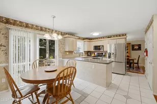 352 Chestnut Dr, Manahawkin, NJ 08050 - Photo 11